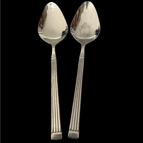 Vintage Estia Gourmet Lot of 2 Serving Spoons Stainless Korea - Picture 1 of 7
